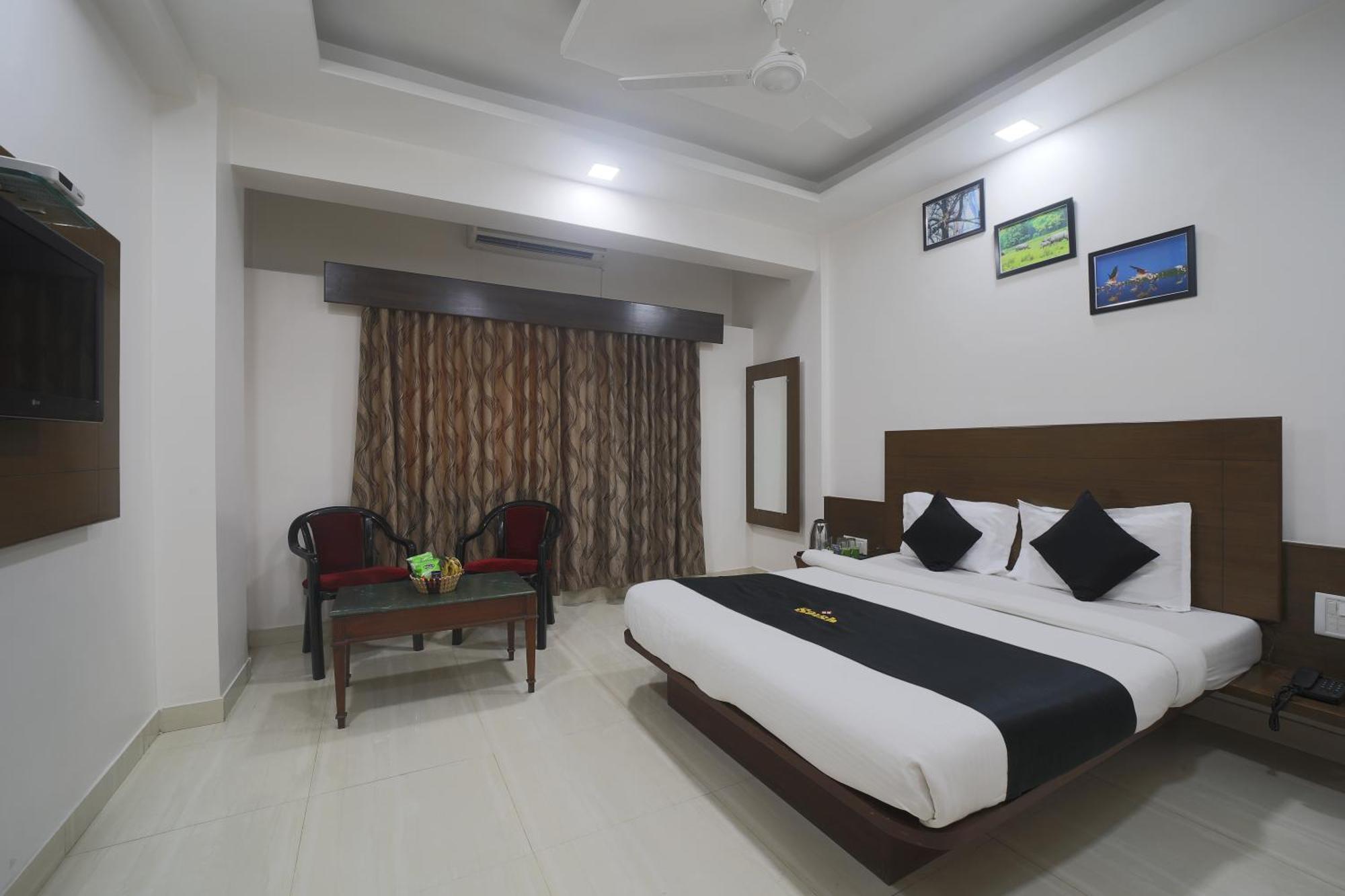 Saish Hotel 3*